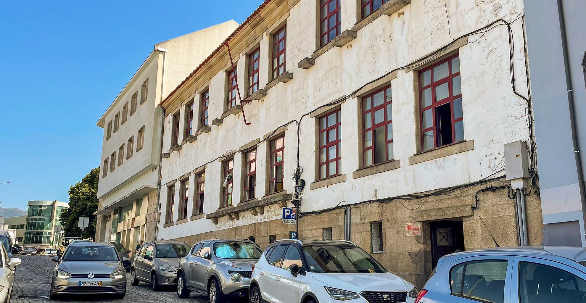 MUNICÍPIO DE VILA REAL APROVA ABERTURA DE PROCEDIMENTO PARA REABILITAÇÃO DA ANTIGA ESCOLA CARVALHO ARAÚJO