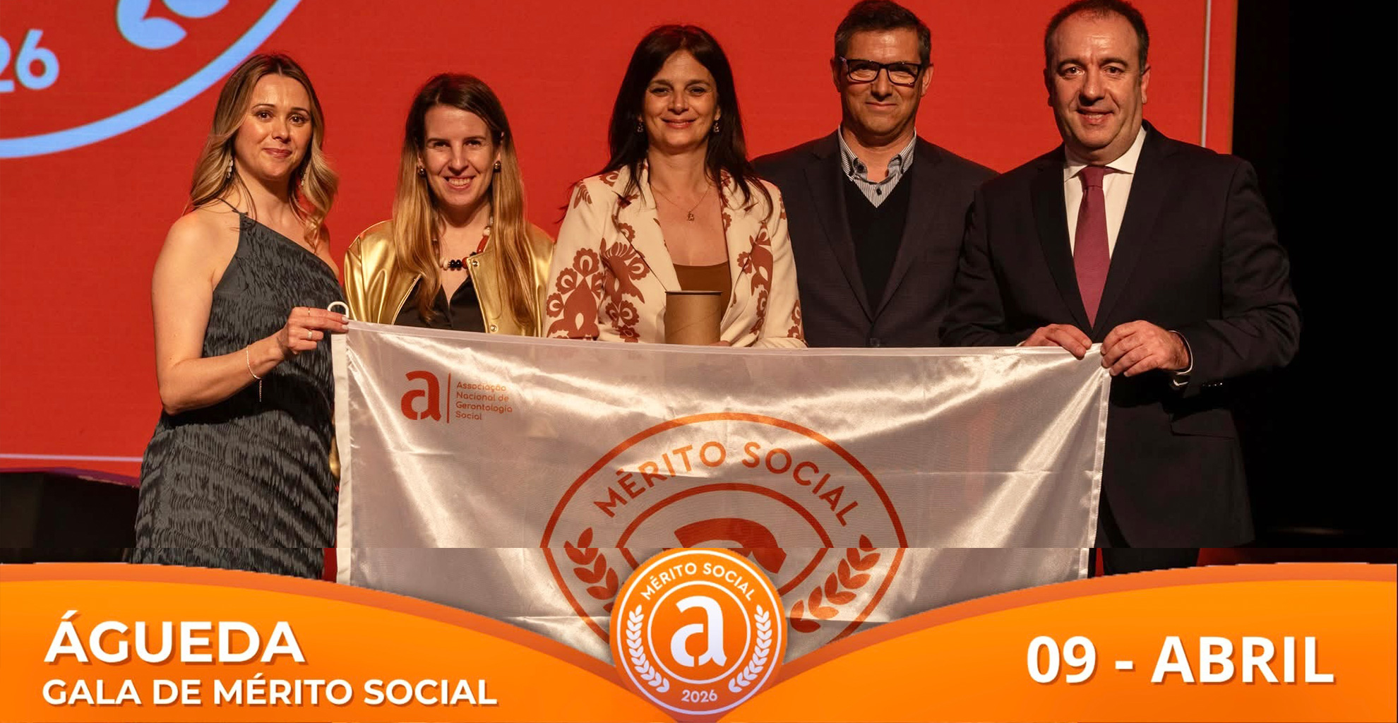 MUNICÍPIO DE VILA REAL RECEBE BANDEIRA DE MÉRITO SOCIAL 2026